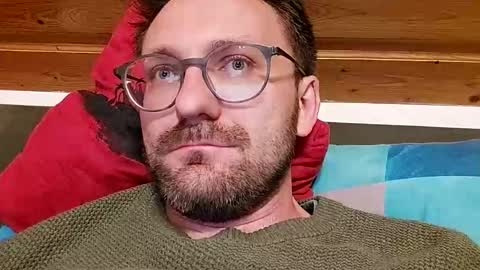 Snapshot of ben00189 chatting on October 2025 09:45:01 PM ben00189 online show from October 2025 09:45:01 PM