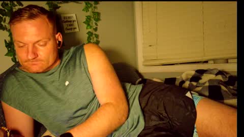 Snapshot of ben_dover10 chatting on February 2025 01:59:01 PM Ben online show from February 2025 01:59:01 PM