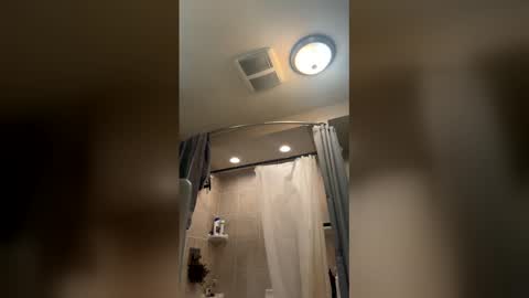 Snapshot of ben_dover10 chatting on December 2025 09:14:01 AM Ben online show from December 2025 09:14:01 AM