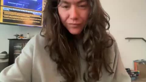 bendlikebecks online show from April 2026 12:00:01 PM