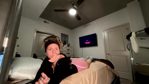 Snapshot of bendybabexo chatting on September 2025 05:00:01 AM bendybabexo online show from September 2025 05:00:01 AM
