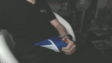 benijamin online show from December 2024 11:40:01 PM