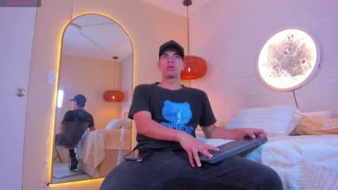 BENJAMIN online show from June 2026 02:49:02 AM