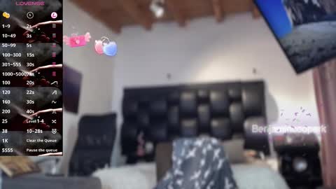 benjamincooperk online show from October 2025 06:47:02 PM