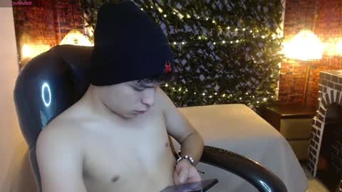 BENJAMIN online show from December 2024 01:40:01 AM