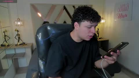 BENJAMIN online show from October 2025 08:09:02 PM