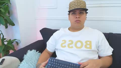 bennett_alejoo online show from November 2025 06:53:02 PM