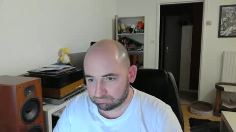 Snapshot of bennn54 chatting on February 2025 06:15:02 PM Ben online show from February 2025 06:15:02 PM