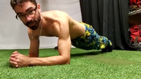 benny_boy95 online show from October 2025 02:36:01 PM