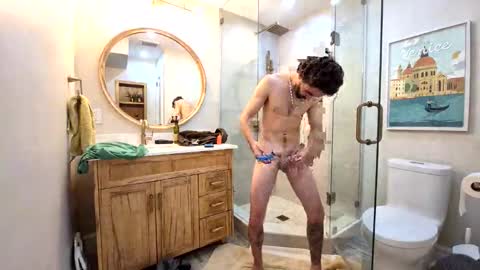 benny_boy95 online show from May 2026 08:25:02 PM