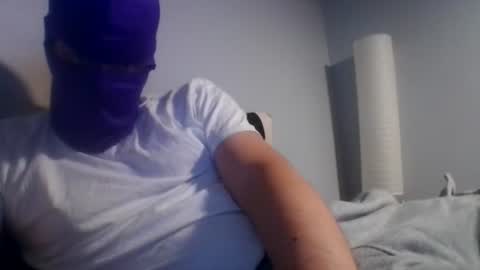 Snapshot of bennybueno chatting on August 2026 03:34:01 AM bennybueno online show from August 2026 03:34:01 AM