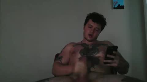 Snapshot of bennymaple chatting on October 2025 09:28:02 PM bennymaple online show from October 2025 09:28:02 PM