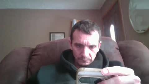 Snapshot of bennymn chatting on December 2025 08:25:02 PM benny and innocentvixon online show from December 2025 08:25:02 PM