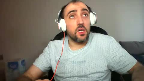 bentish online show from December 2024 01:42:02 PM