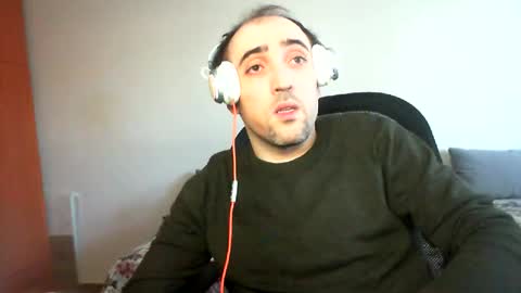 bentish online show from December 2024 01:01:02 PM