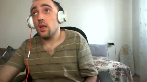 bentish online show from December 2024 12:06:01 PM