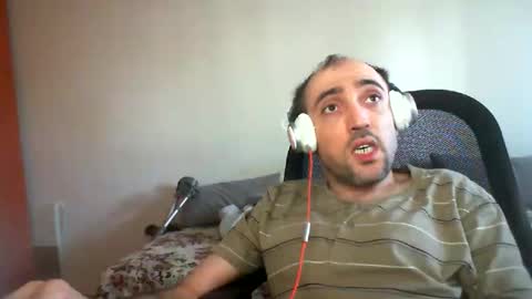 bentish online show from December 2024 12:52:02 PM