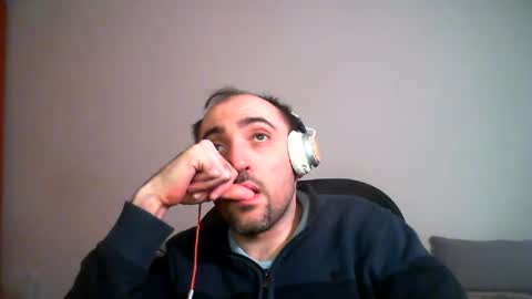 bentish online show from January 2025 03:51:01 PM