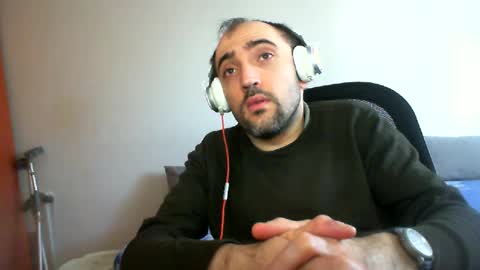 bentish online show from February 2025 06:09:02 AM