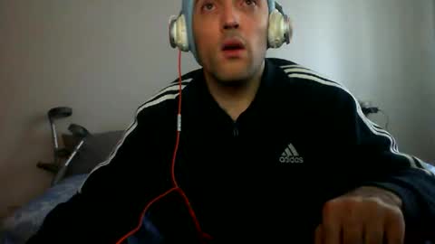 bentish online show from December 2025 01:42:01 PM