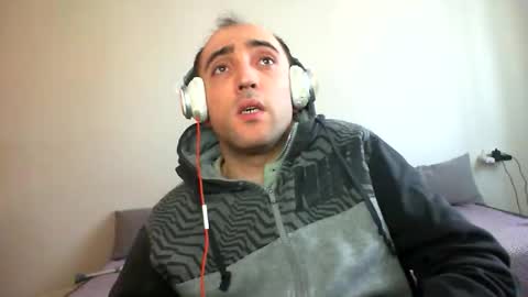 Snapshot of bentish chatting on February 2026 12:05:02 PM bentish online show from February 2026 12:05:02 PM