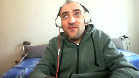 Snapshot of bentish chatting on March 2026 08:07:01 AM bentish online show from March 2026 08:07:01 AM