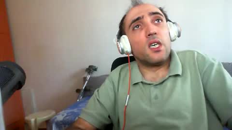 Snapshot of bentish chatting on April 2026 10:40:02 AM bentish online show from April 2026 10:40:02 AM