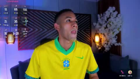 bento_fox online show from October 2025 03:40:02 AM