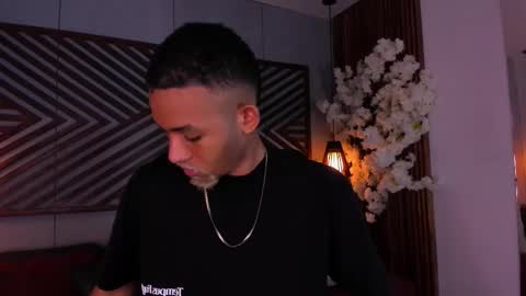 bento_fox online show from November 2025 03:27:01 AM