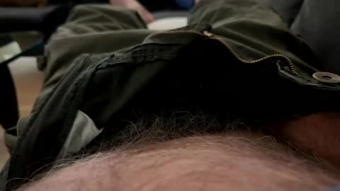 benz10001 online show from November 2025 03:27:01 AM