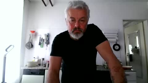 Martin online show from November 2025 08:28:01 AM