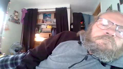 bergeeric1970 online show from May 2026 01:38:01 PM