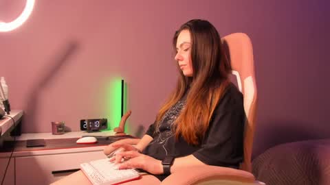 Snapshot of beriesniks chatting on January 2025 02:08:01 PM BeriesNiks online show from January 2025 02:08:01 PM