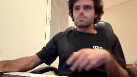 Snapshot of berltex chatting on November 2025 02:35:01 AM Berltex online show from November 2025 02:35:01 AM