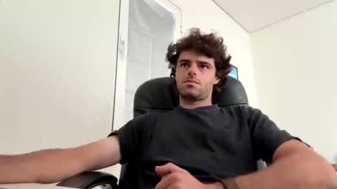 Snapshot of berltex chatting on November 2025 04:49:01 PM Berltex online show from November 2025 04:49:01 PM