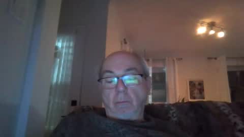 bernard1102 online show from January 2025 11:10:02 AM