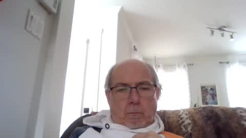 bernard1102 online show from January 2025 03:27:01 PM