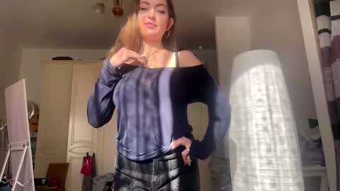 Jeny online show from February 2026 10:25:01 AM