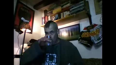 bernichaoss77 online show from January 2025 05:35:02 AM