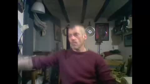 bernichaoss77 online show from February 2025 08:49:01 PM