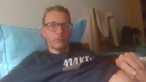Snapshot of bernie484237 chatting on May 2026 05:32:01 PM Bernie online show from May 2026 05:32:01 PM