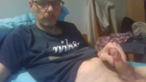 Snapshot of bernie484237 chatting on May 2026 02:01:02 PM Bernie online show from May 2026 02:01:02 PM