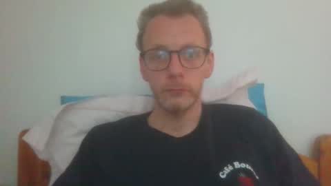 Snapshot of bernie484237 chatting on May 2026 05:20:02 PM Bernie online show from May 2026 05:20:02 PM