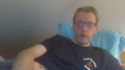 Snapshot of bernie484237 chatting on June 2026 07:15:02 PM Bernie online show from June 2026 07:15:02 PM
