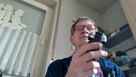 bernie6004 online show from March 2026 11:56:02 AM