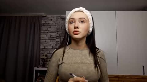 Amber online show from February 2026 01:15:01 PM