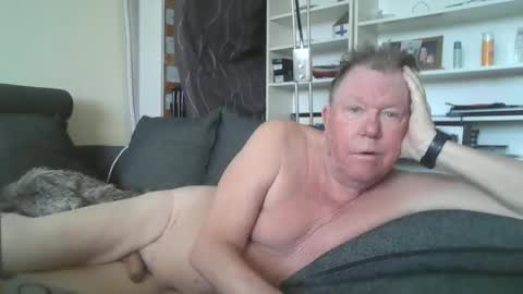 Snapshot of berra3232 chatting on March 2025 01:18:01 PM berra online show from March 2025 01:18:01 PM