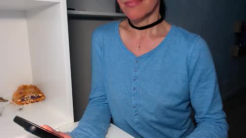 berry2024 online show from April 2026 06:33:02 AM