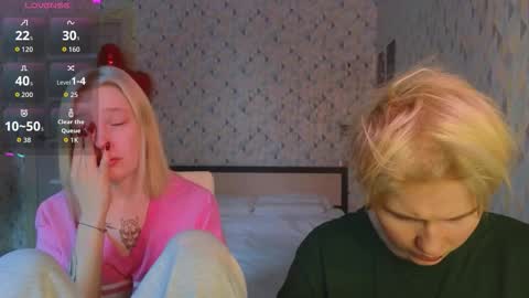 Snapshot of berry_assortment chatting on February 2026 04:08:01 AM Your sweet Tara and Eva online show from February 2026 04:08:01 AM