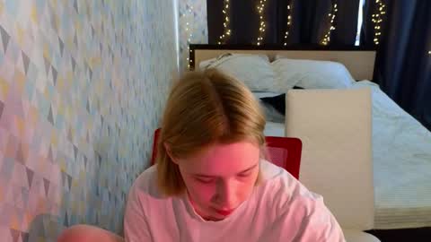 Snapshot of berry_assortment chatting on March 2026 04:48:01 AM Your sweet Tara and Eva online show from March 2026 04:48:01 AM